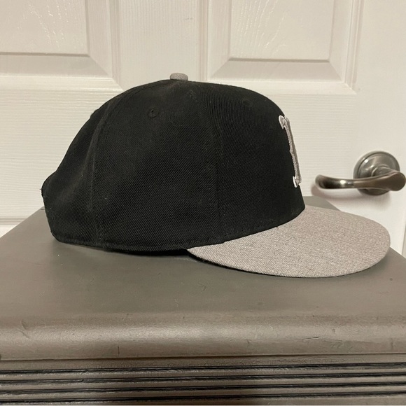 Boston red socks hat - Picture 6 of 6